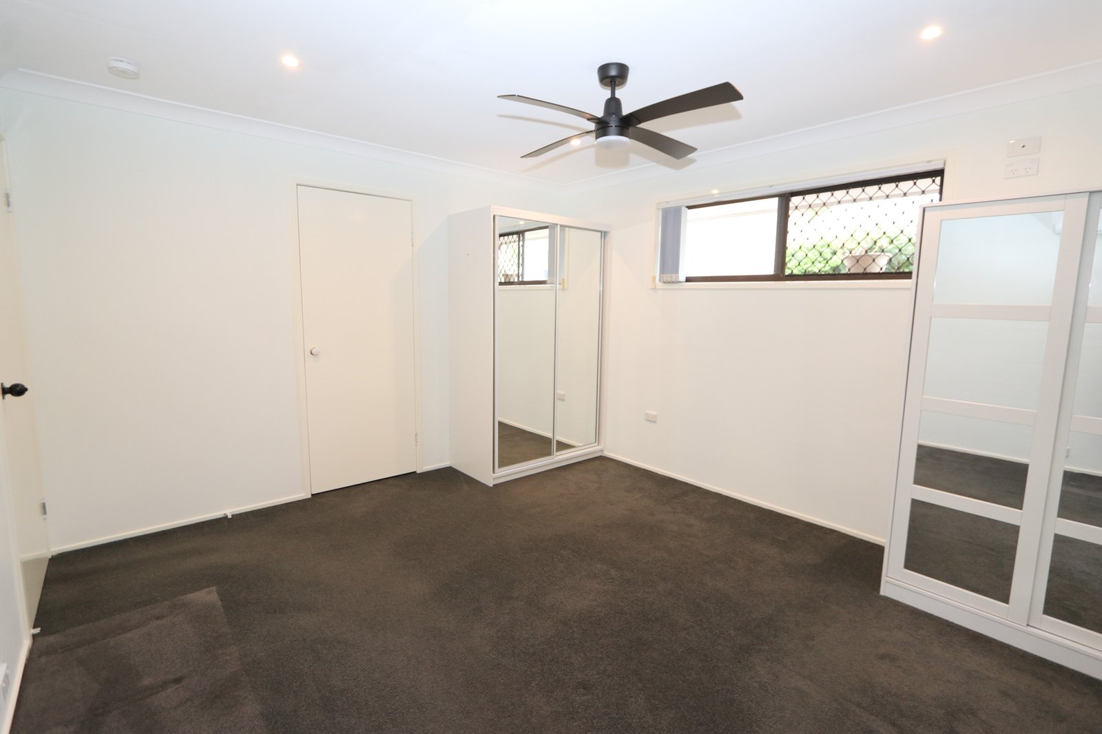 407 Ashmore Road ASHMORE 7