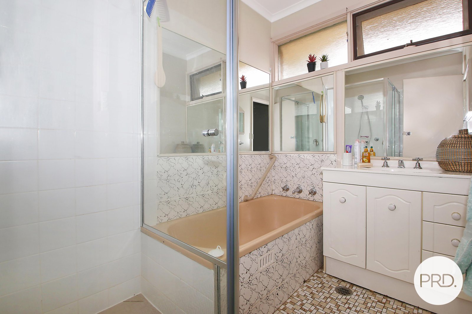 407 Dale Crescent LAVINGTON 6