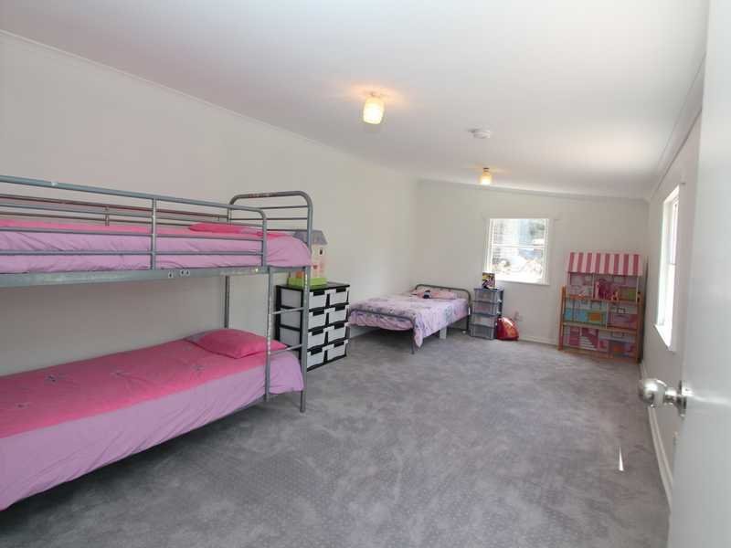 407 Ligar Street SOLDIERS HILL 9