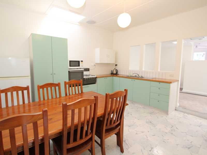 407 Ligar Street SOLDIERS HILL 5