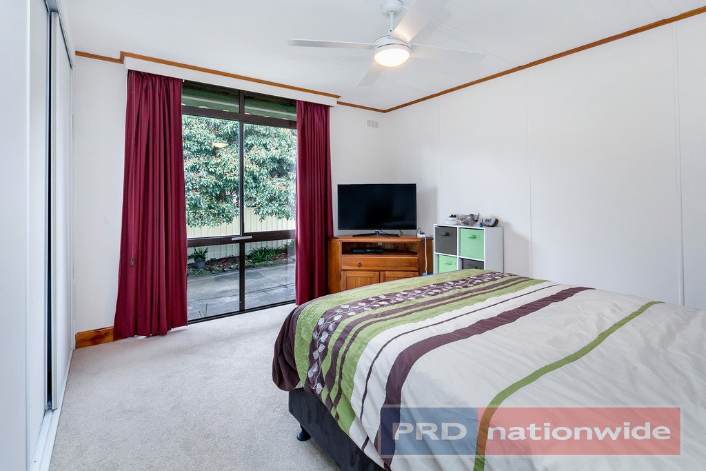 407 Richards Street CANADIAN 5