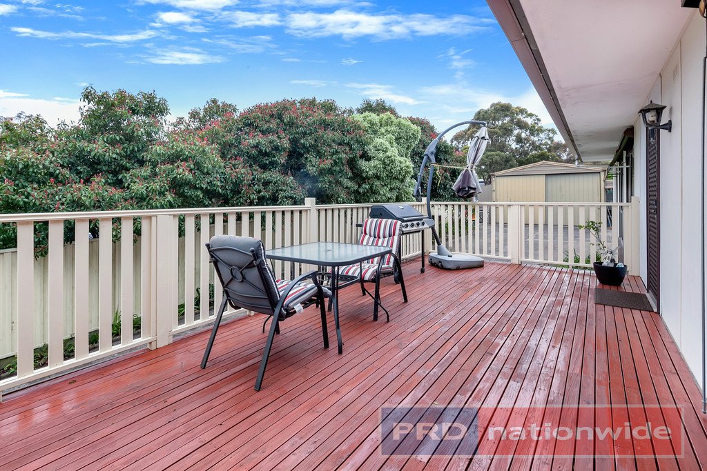 407 Richards Street CANADIAN 7