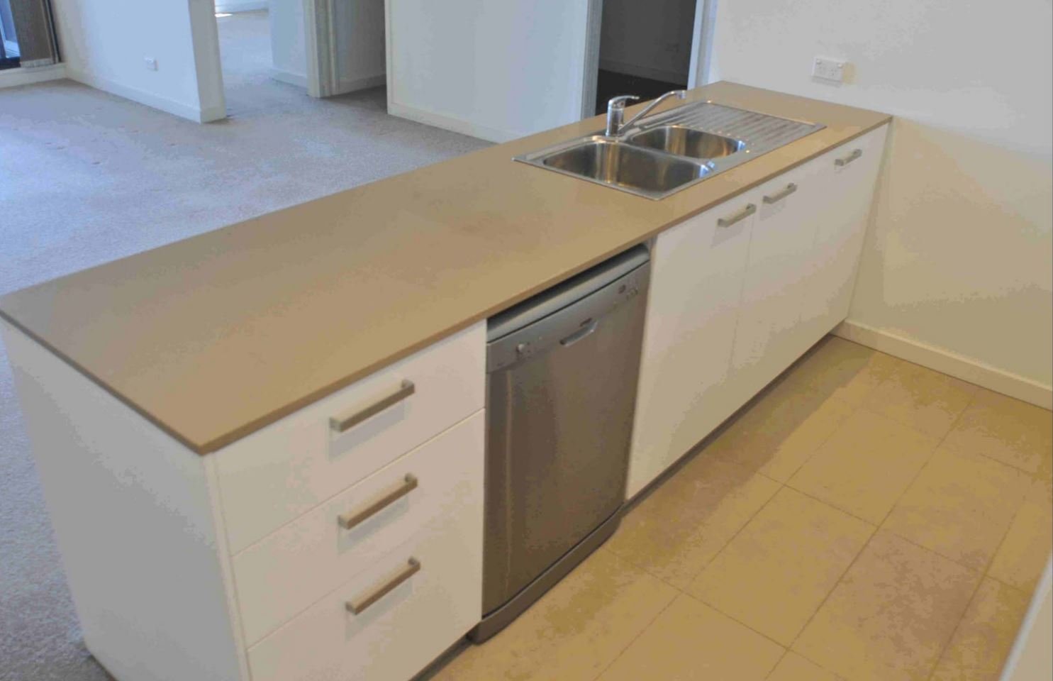 407/12 Brodie Spark Drive WOLLI CREEK 3