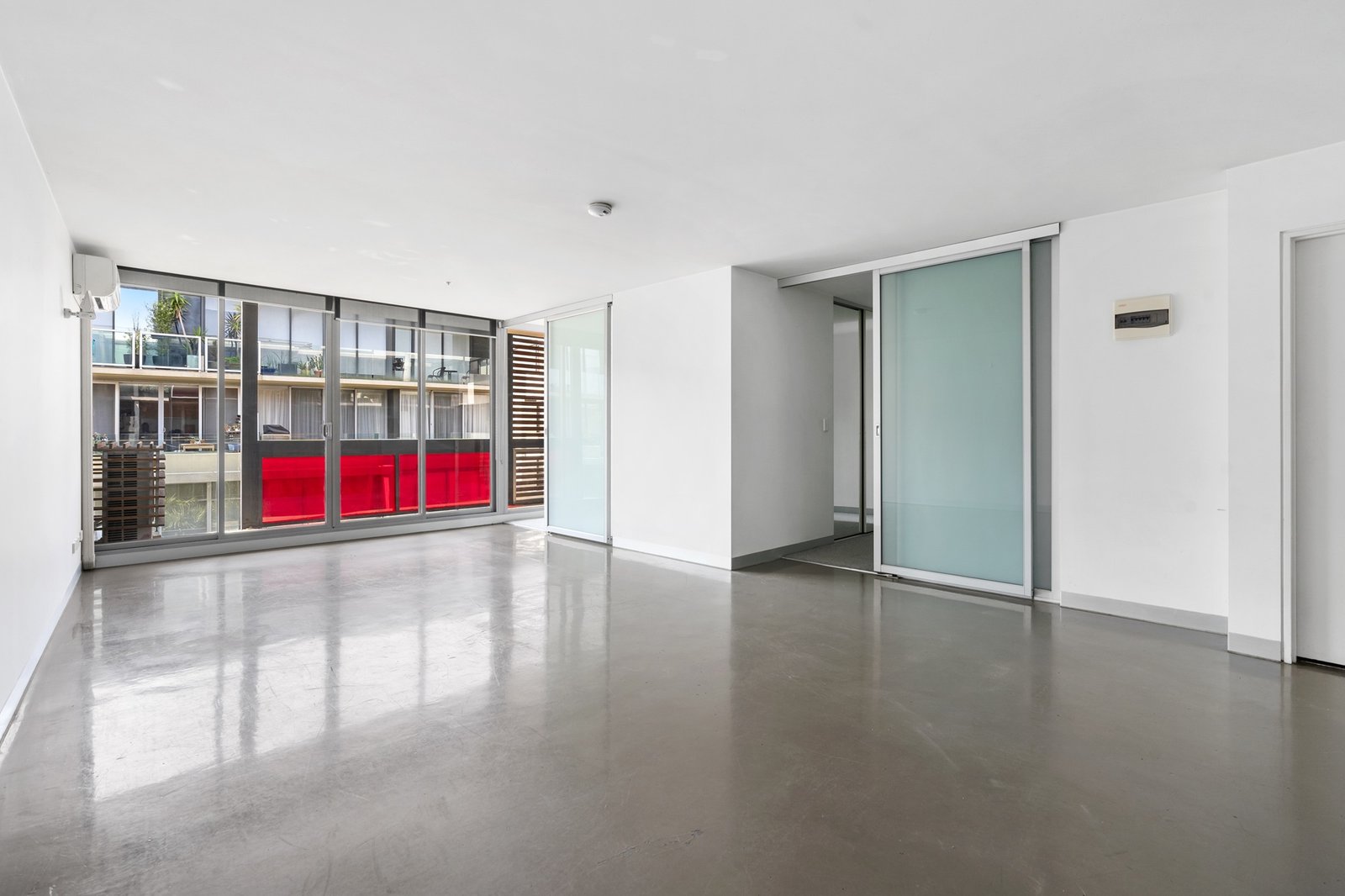Gallery: 407/19 Pickles Street