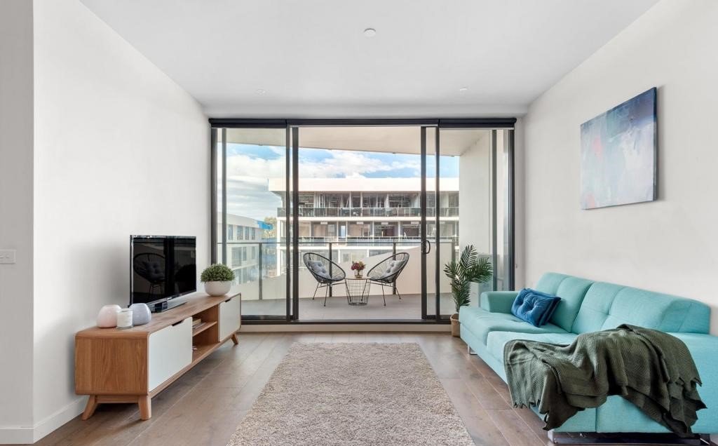Gallery: 407/222 Bay Road