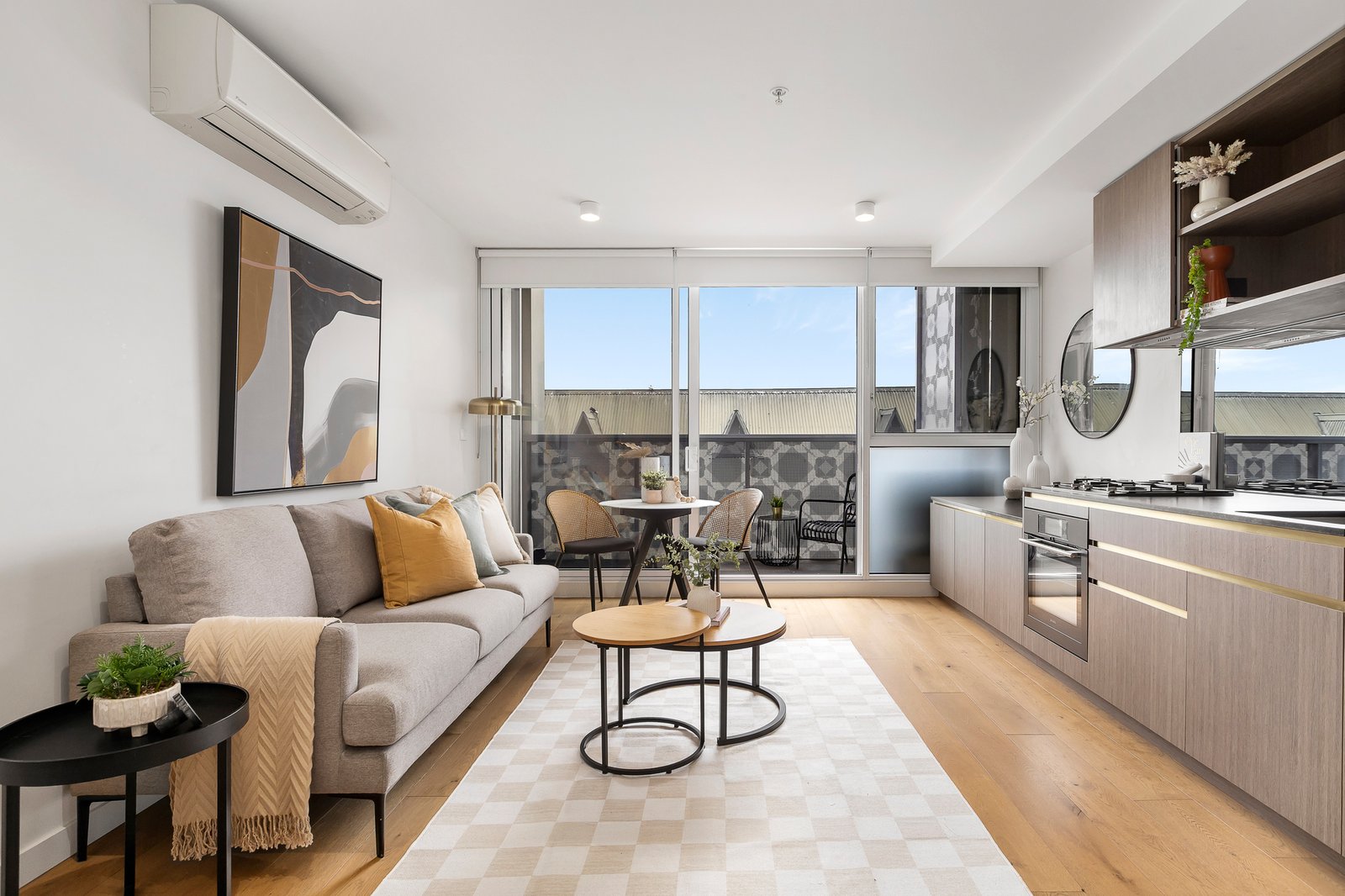 Gallery: 407/244 Dorcas Street