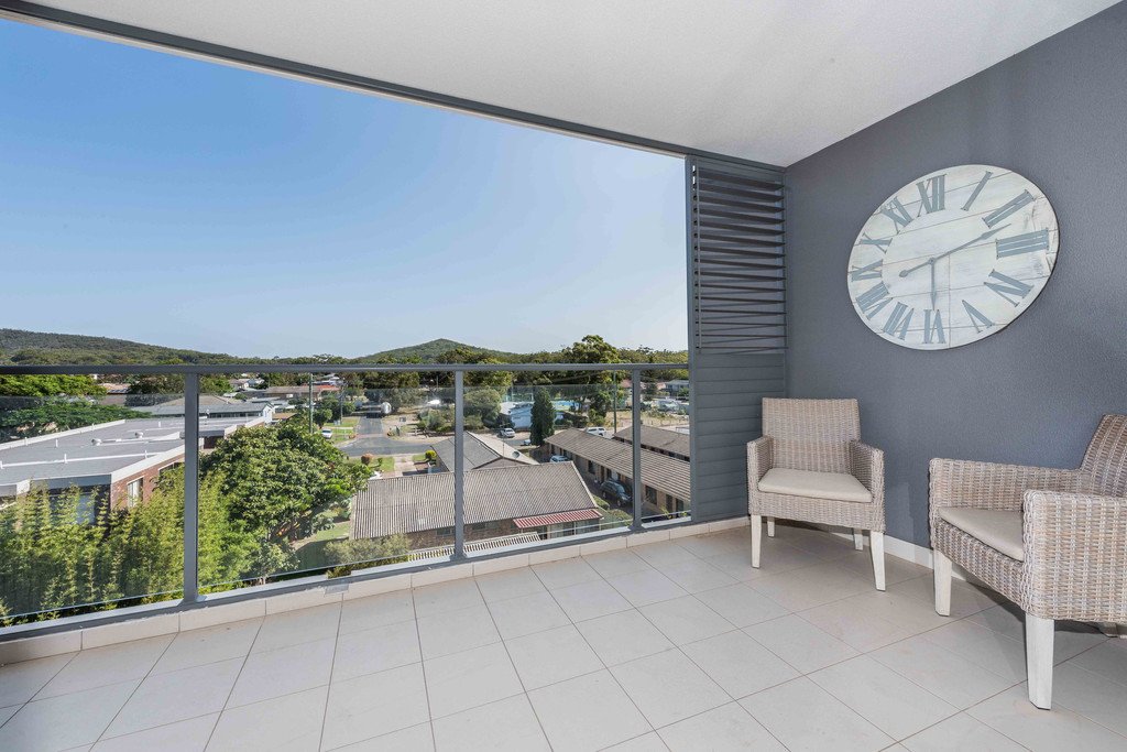 407/4-8 Bullecourt Street SHOAL BAY 1