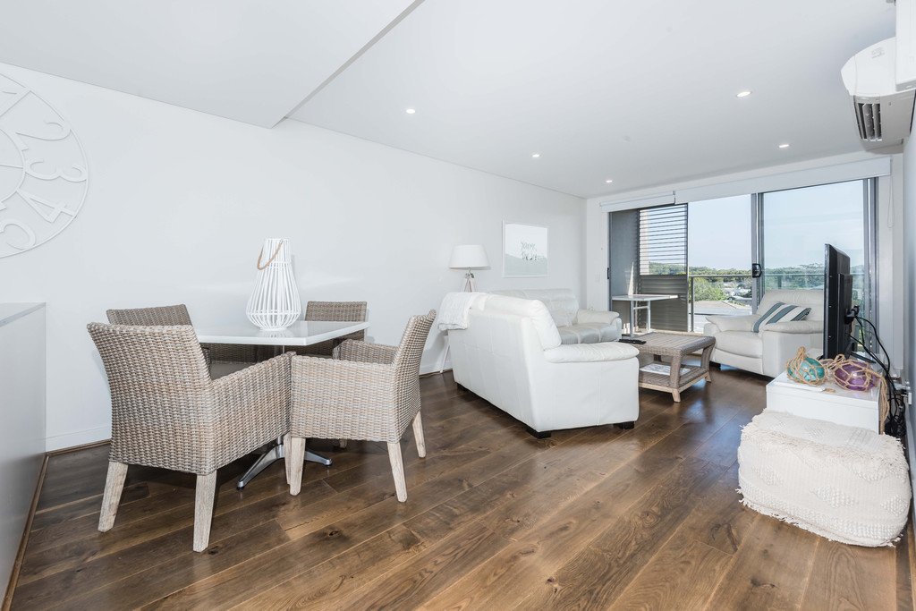 407/4-8 Bullecourt Street SHOAL BAY 3