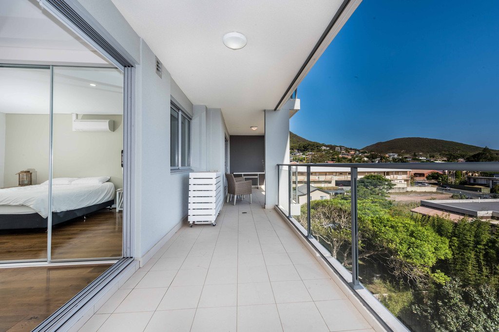 407/4-8 Bullecourt Street SHOAL BAY 21