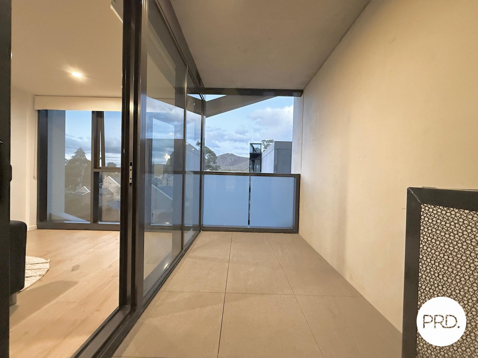 407/81 Cooyong Street REID 10