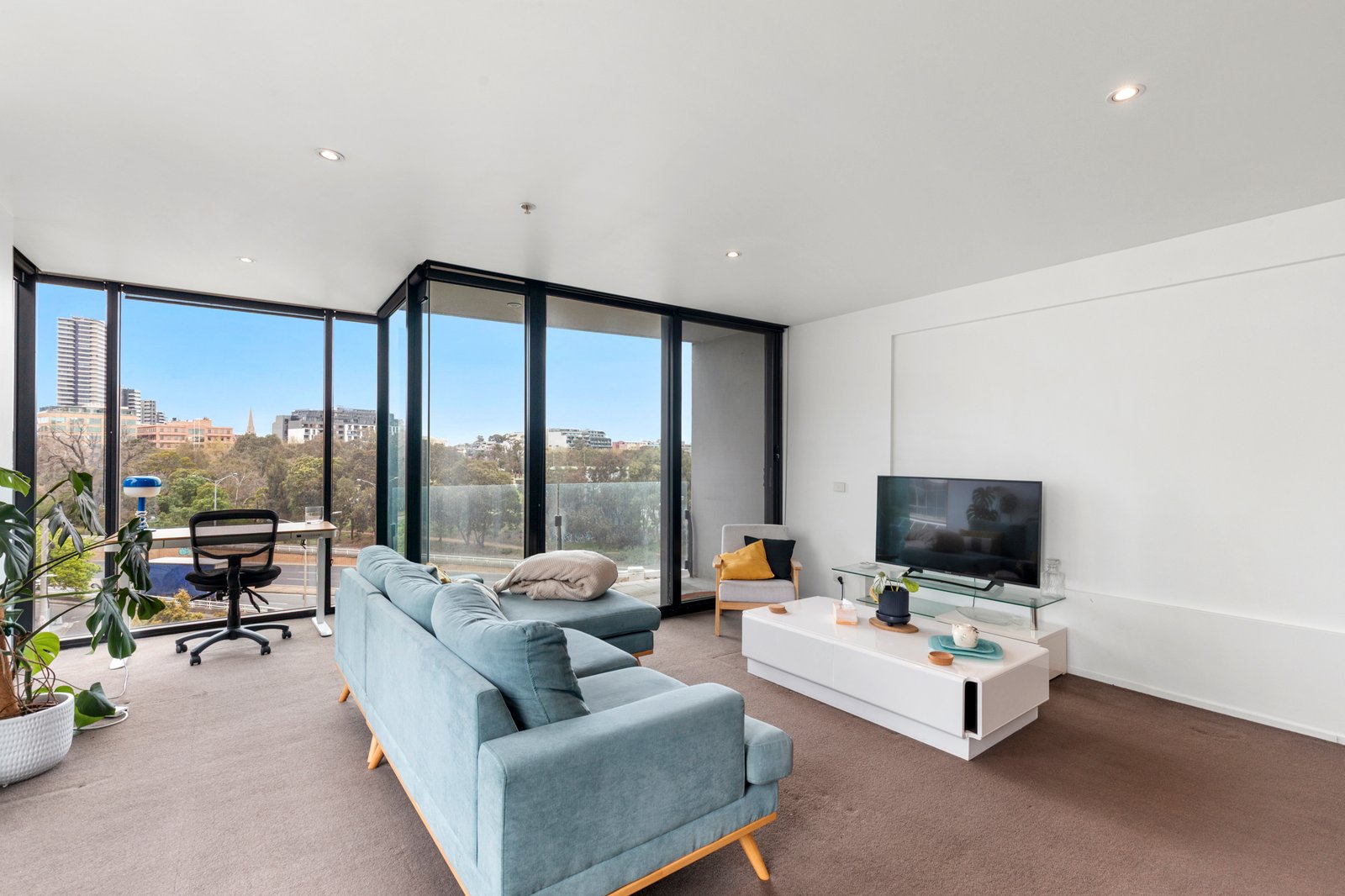 407/83 Queens Road, Melbourne, VIC 3004 - Apartment for Rent