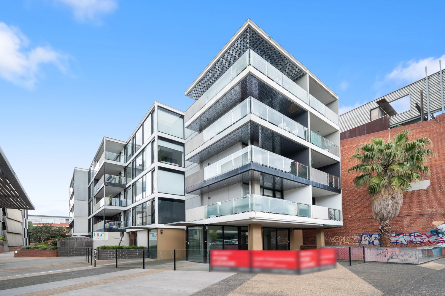 Gallery: 407b/21 Inkerman Street