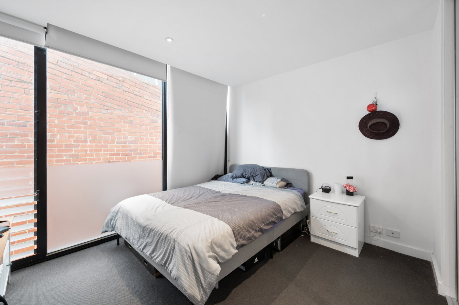 Gallery: 407b/21 Inkerman Street