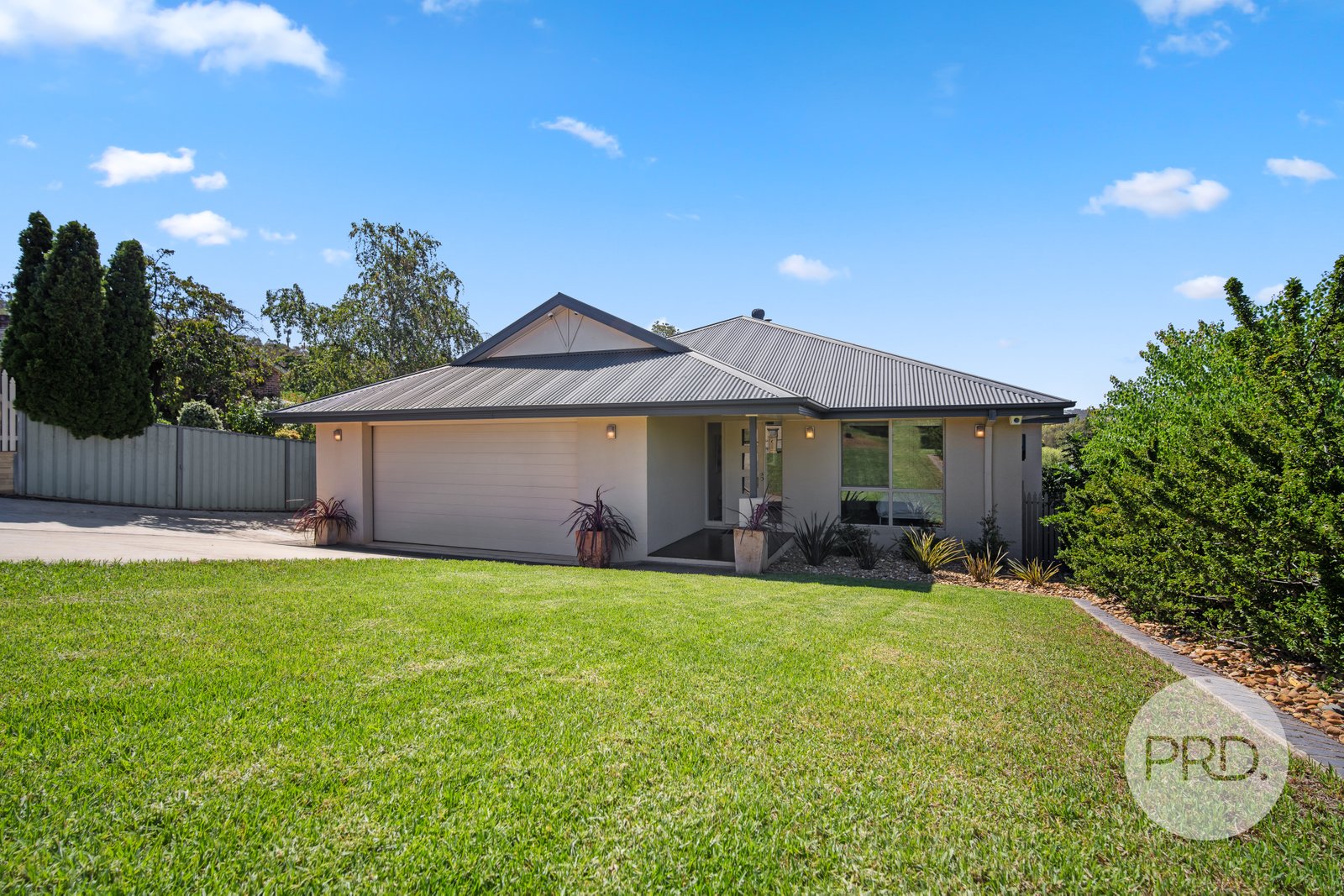 408 Halehaven Crescent LAVINGTON 1