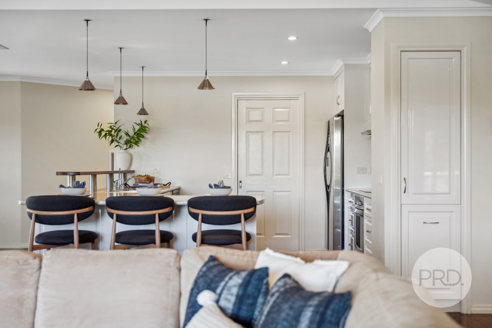 408 Halehaven Crescent LAVINGTON 13