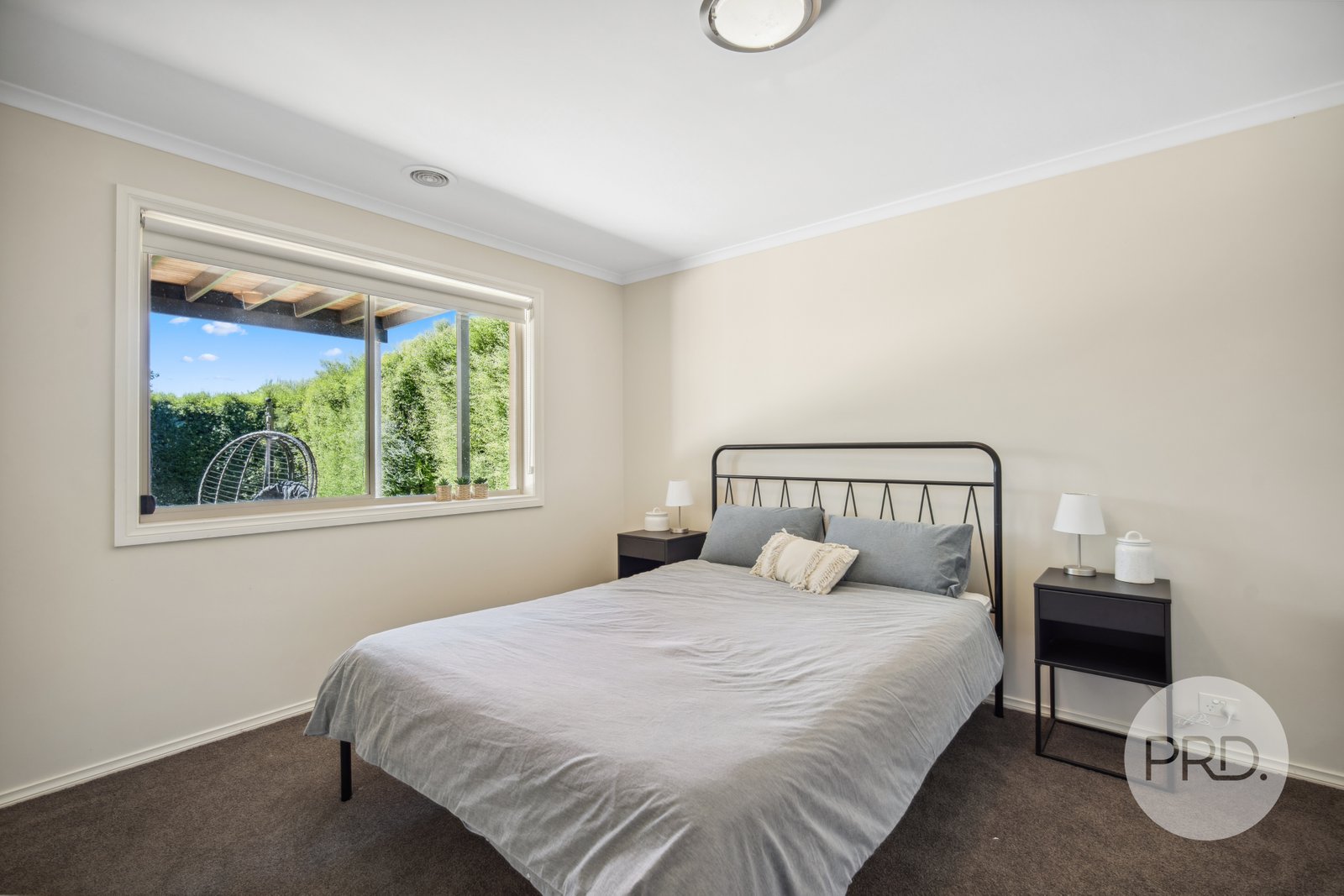 408 Halehaven Crescent LAVINGTON 22