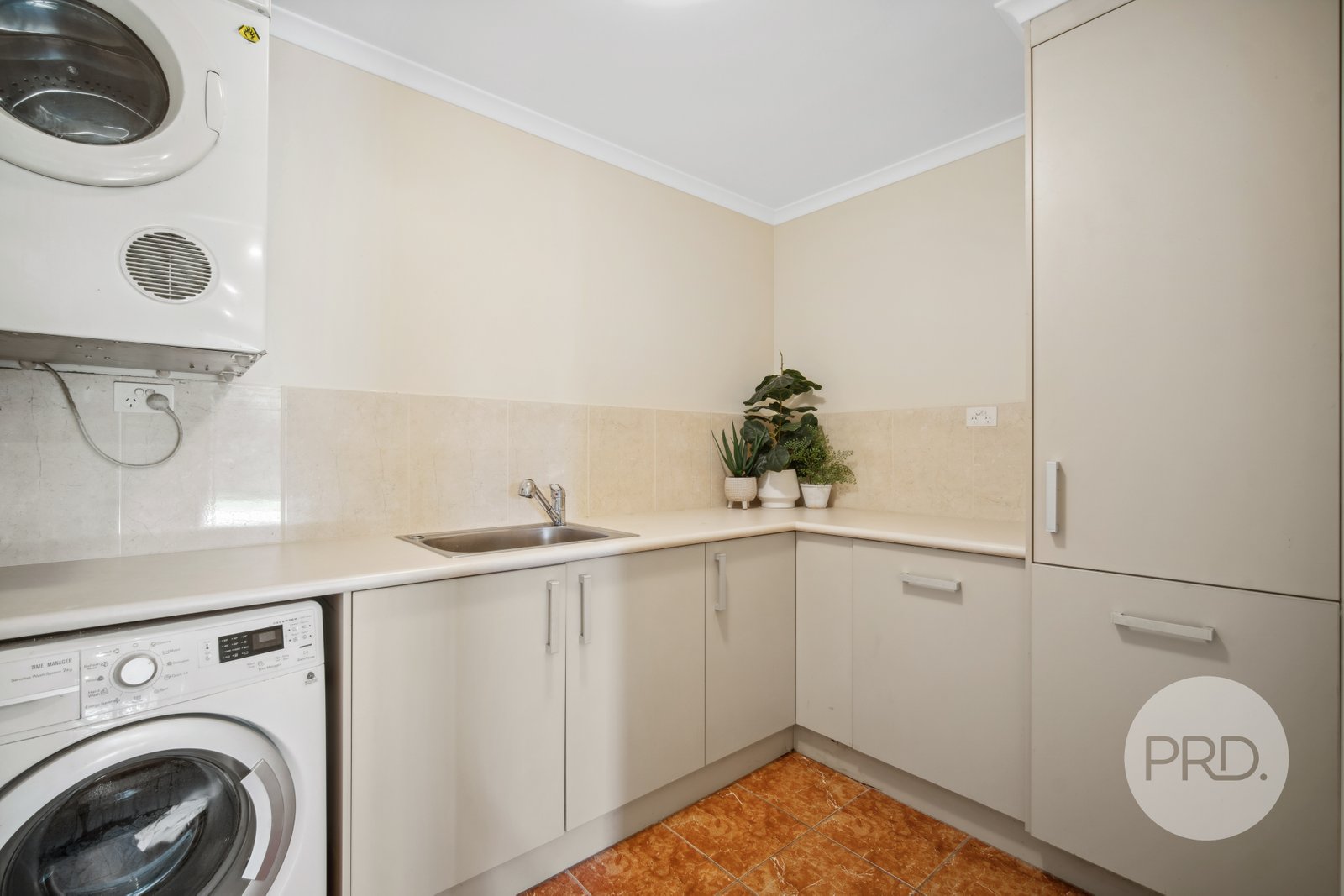 408 Halehaven Crescent LAVINGTON 28