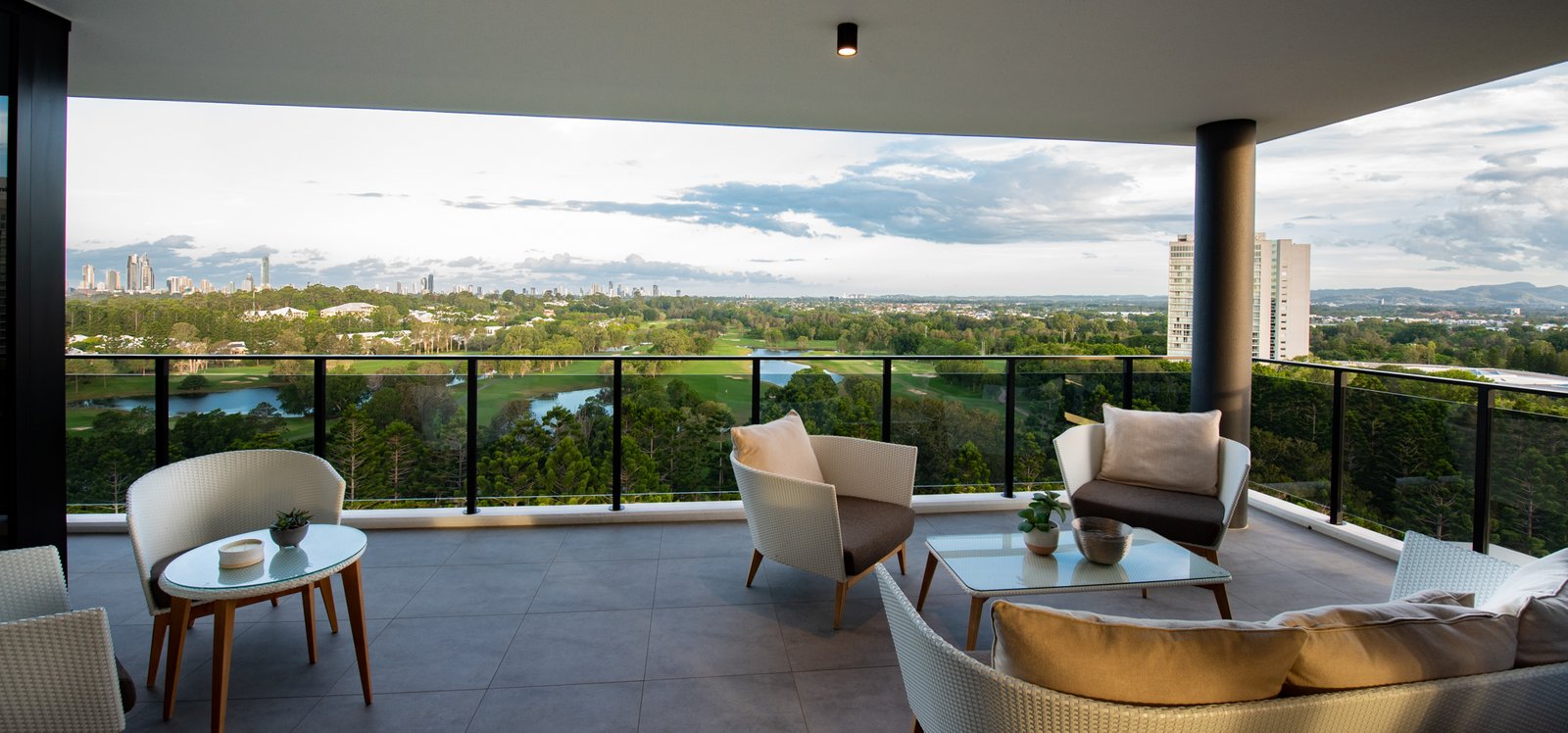 4080/21 Ross Street BENOWA 2