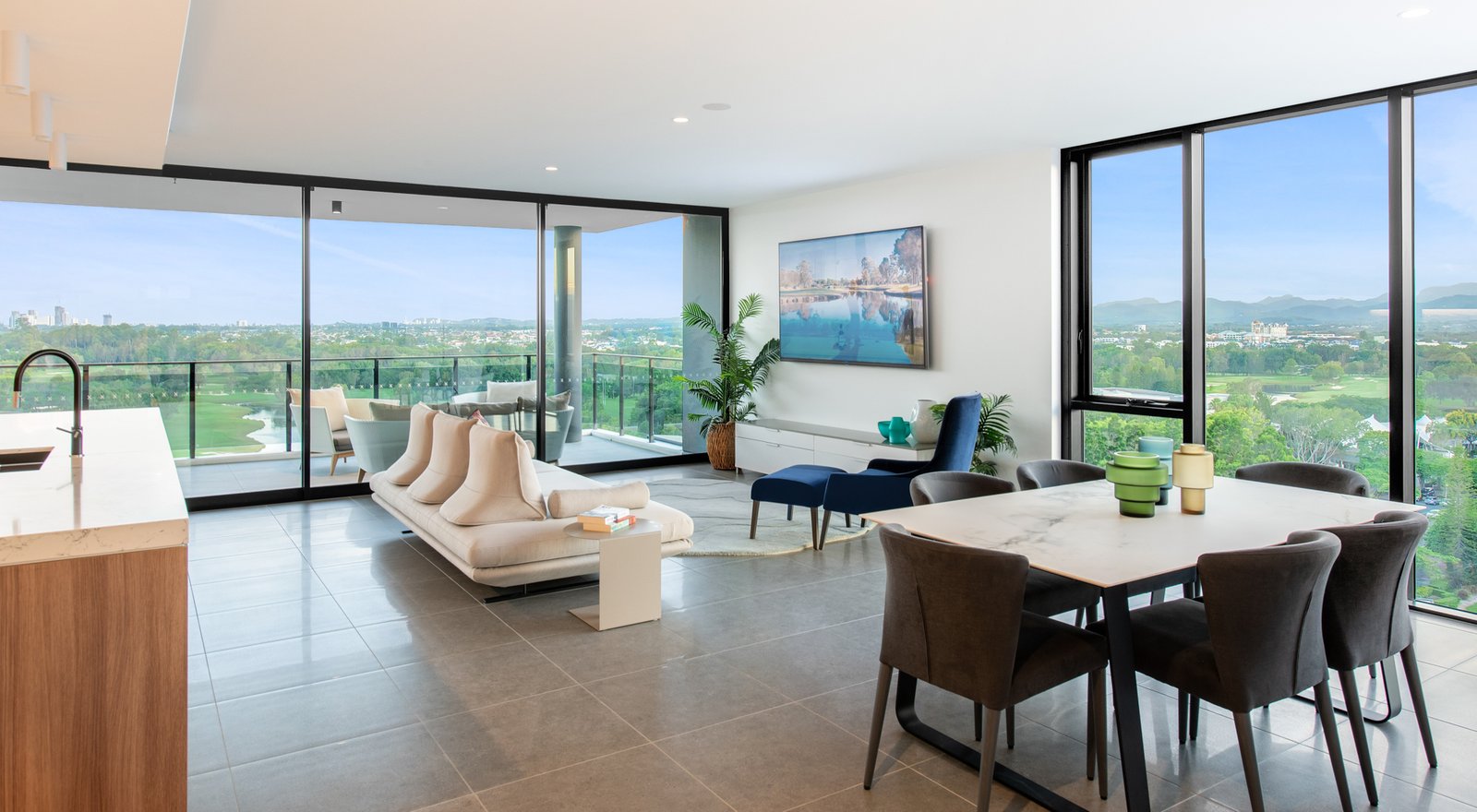 4080/21 Ross Street BENOWA 4