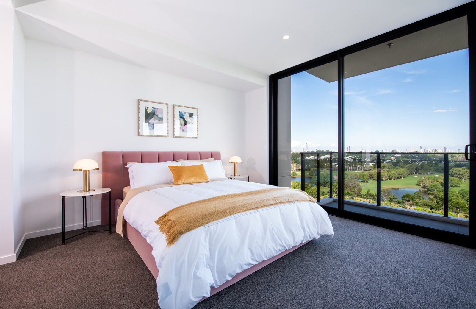 4080/21 Ross Street BENOWA 8