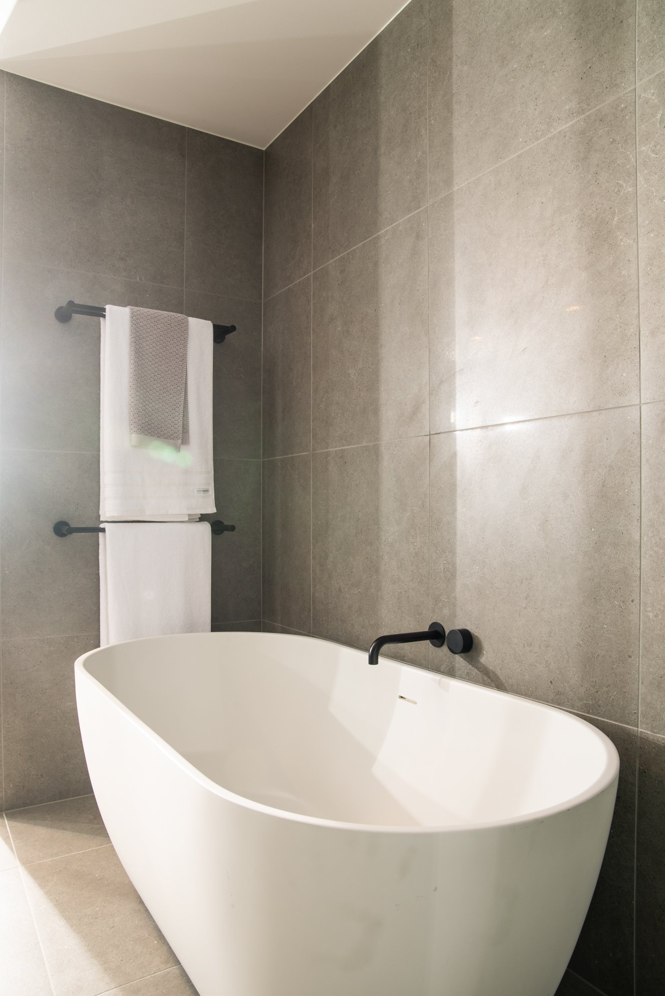 4080/21 Ross Street BENOWA 10