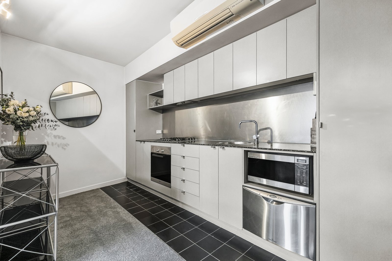 Gallery: 408/2-14 Albert Road