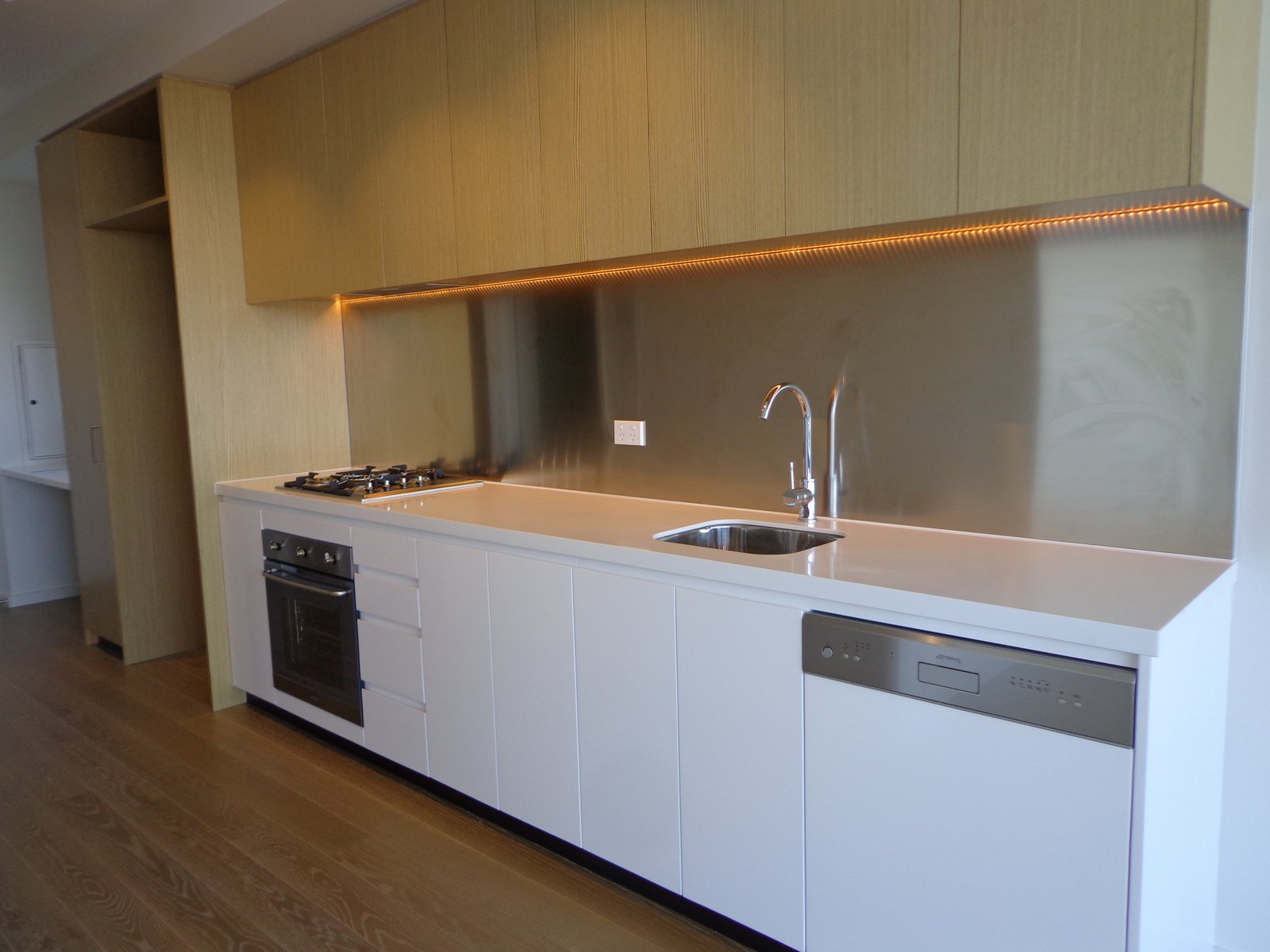Gallery: 408/200 Lygon Street