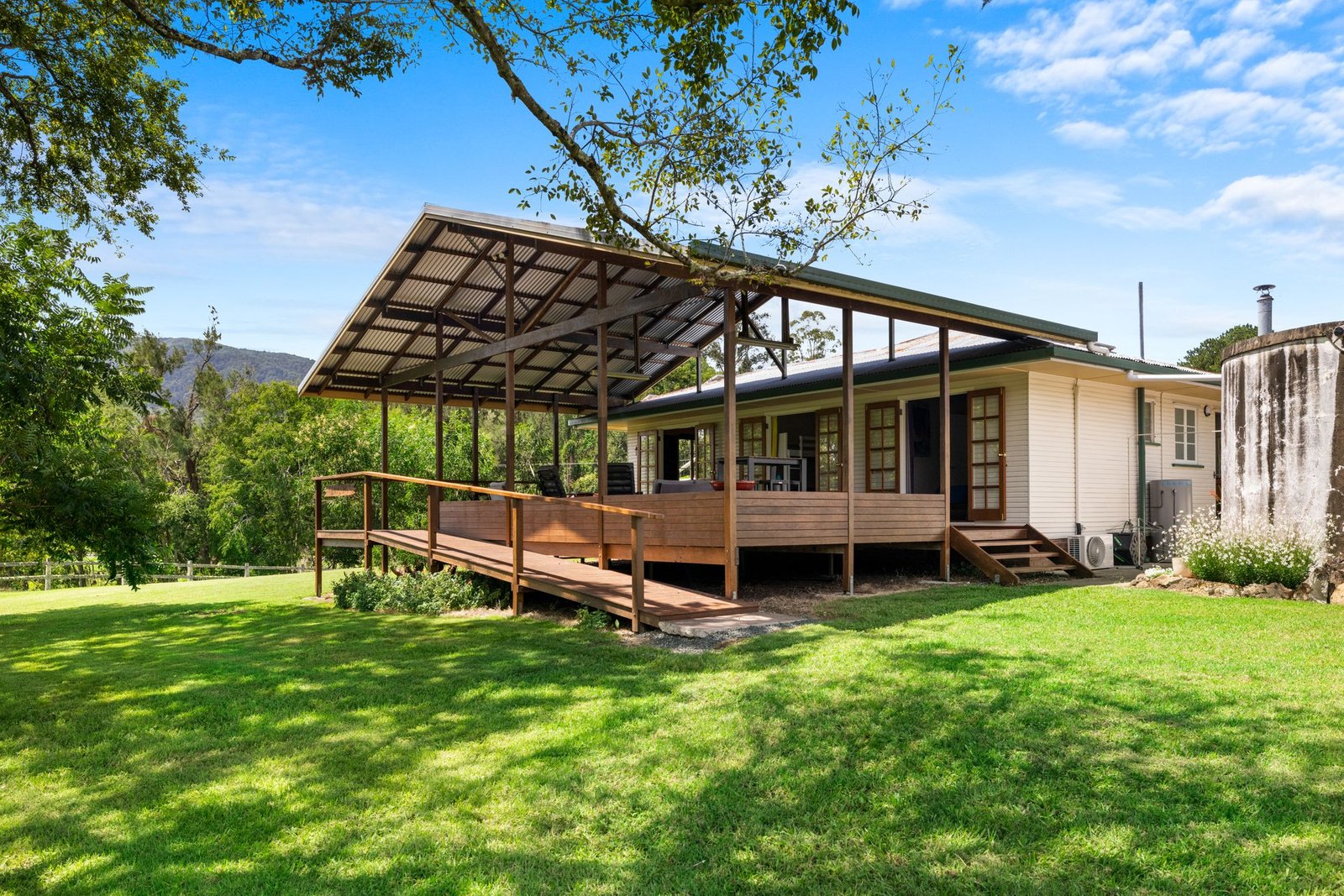 4083 Summerland Way UNUMGAR 18