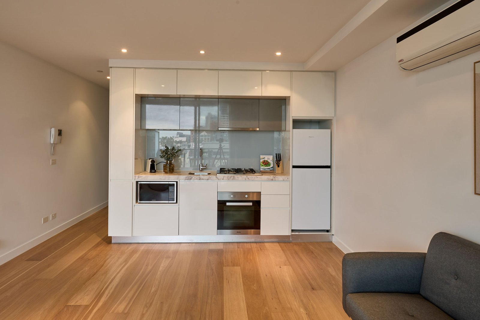 Gallery: 408/41 Nott Street