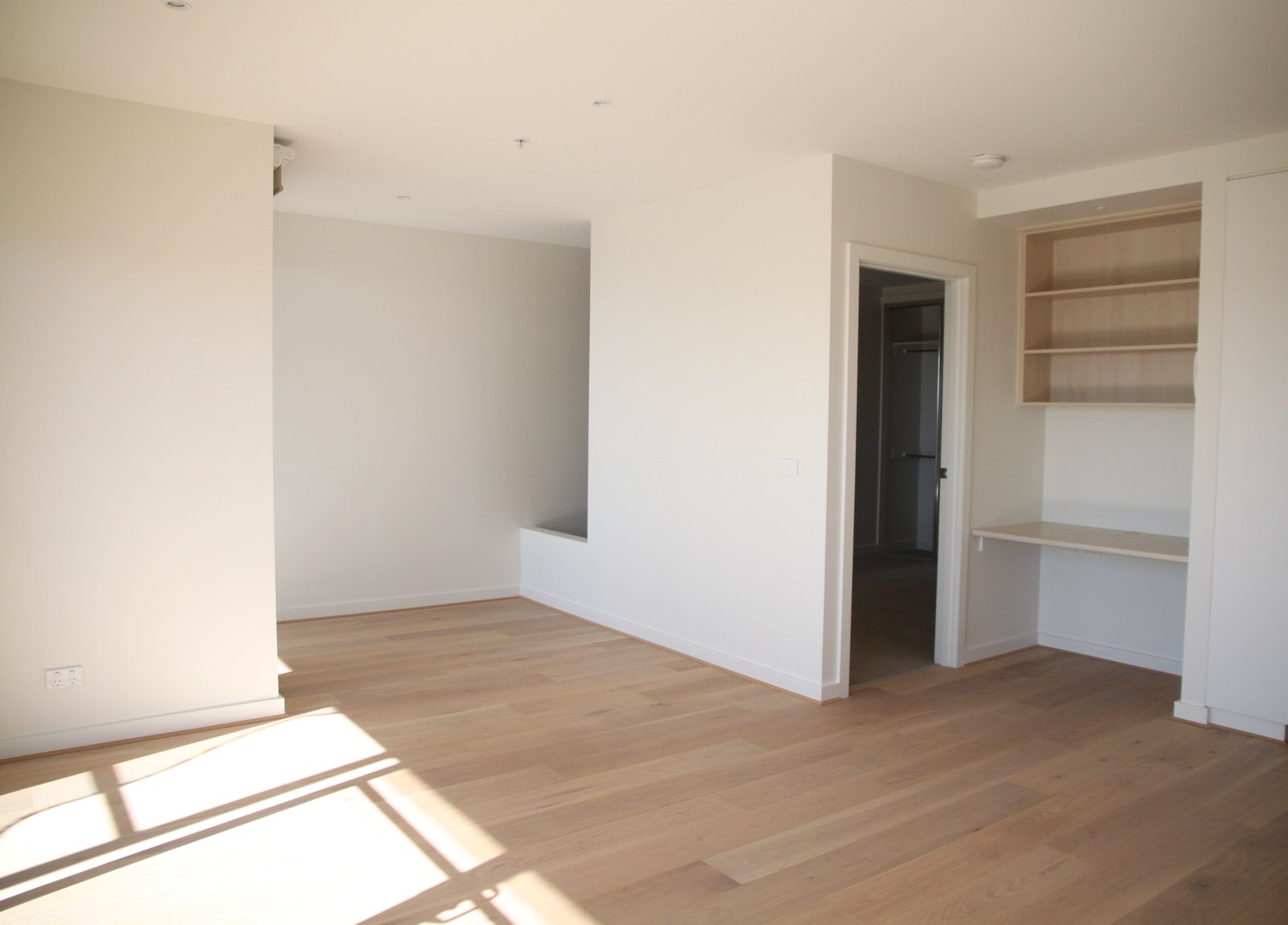 Gallery: 409/11-15 Wellington Street