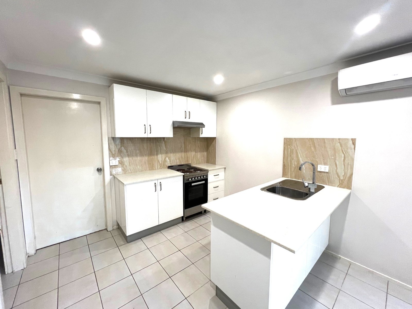 40A Bowns Road KOGARAH 2