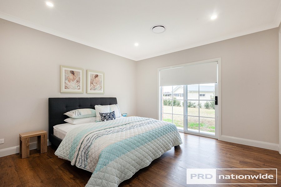 40B Morilla Street TAMWORTH 19