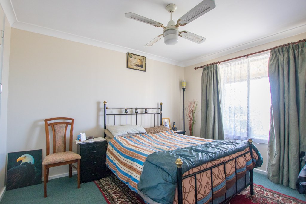 40C Carey Street TUMUT 8