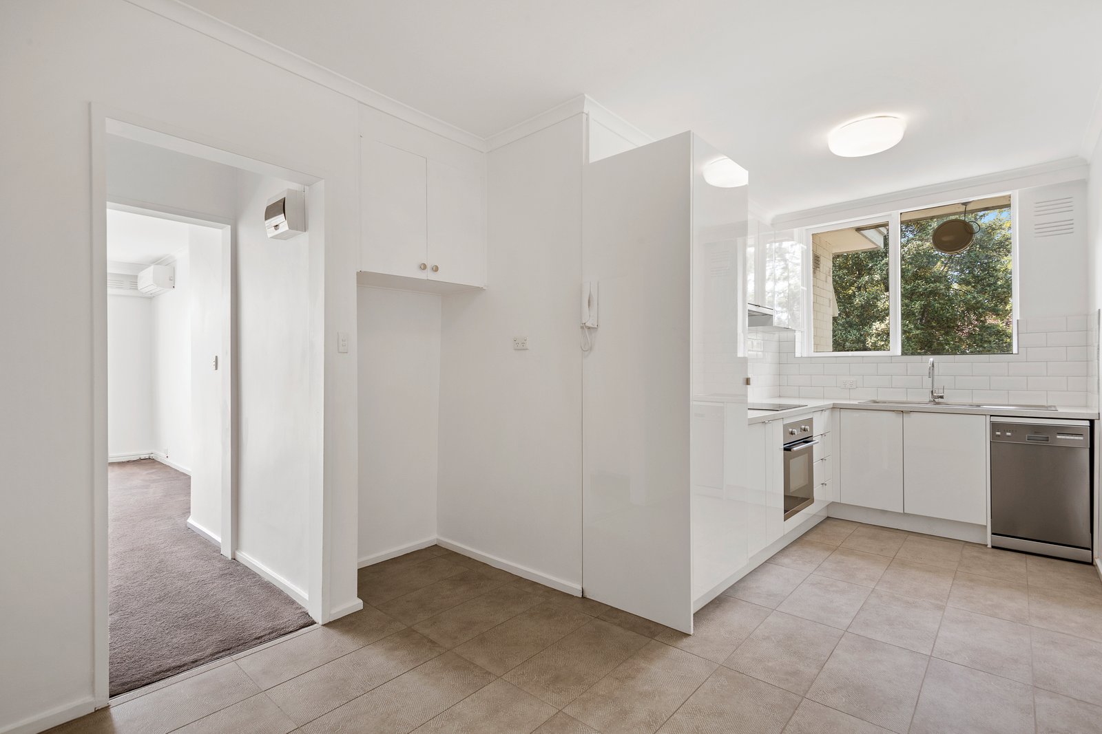 Gallery: 4/1-3 Graylings Avenue