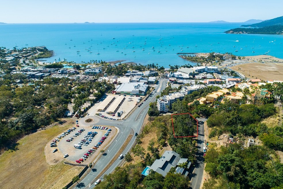 41-45 Stonehaven Court AIRLIE BEACH 1