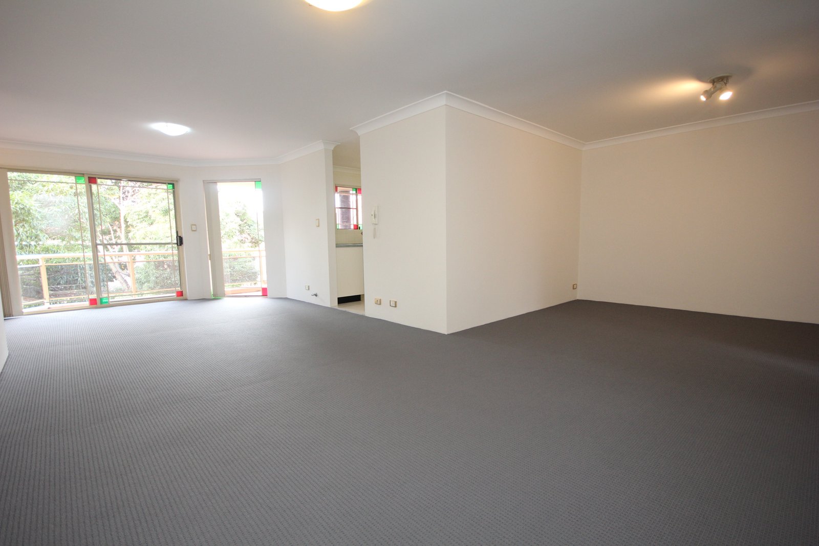 4/1-5 Hampden Street BEVERLY HILLS 2