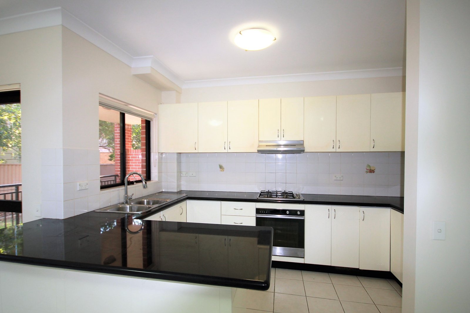 4/1-5 Ocean Street KOGARAH 2