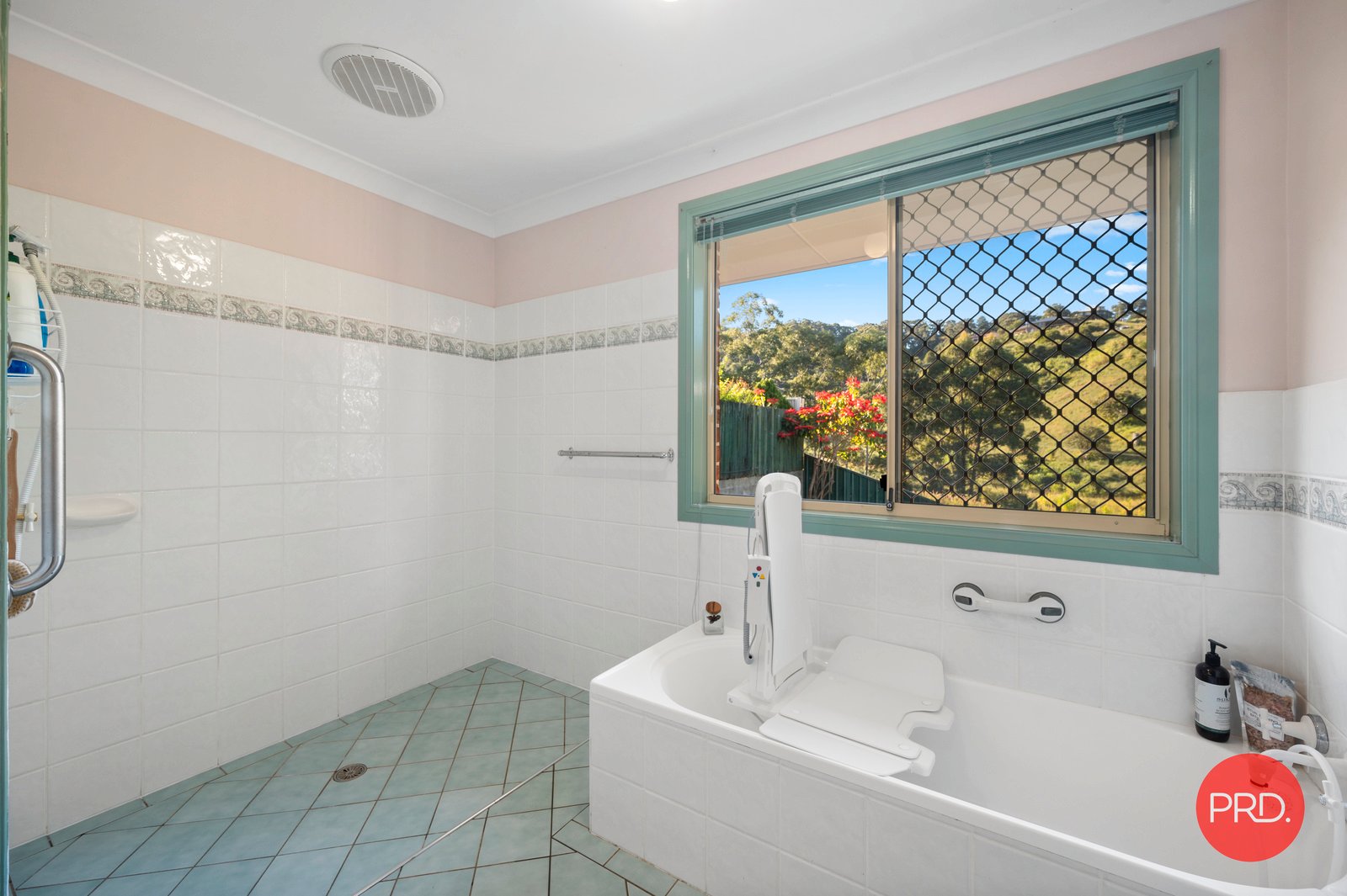 41 Apollo Drive COFFS HARBOUR 17