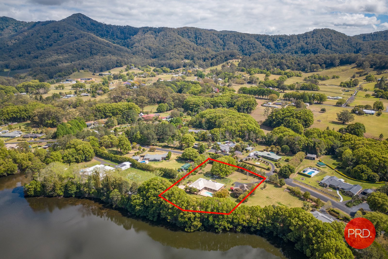 41 Bakker Drive BONVILLE 33