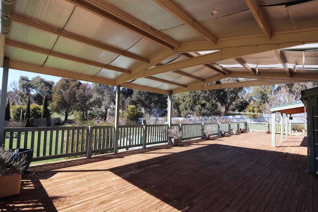 41 Booth Street TUMBARUMBA 3