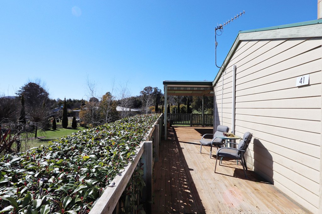 41 Booth Street TUMBARUMBA 4