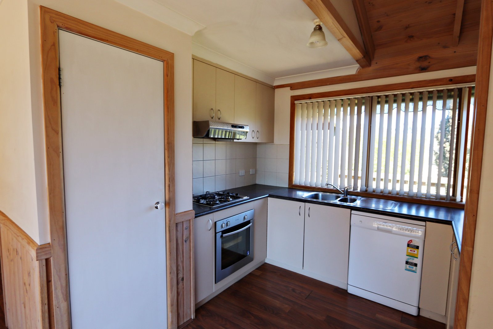 41 Booth Street TUMBARUMBA 6