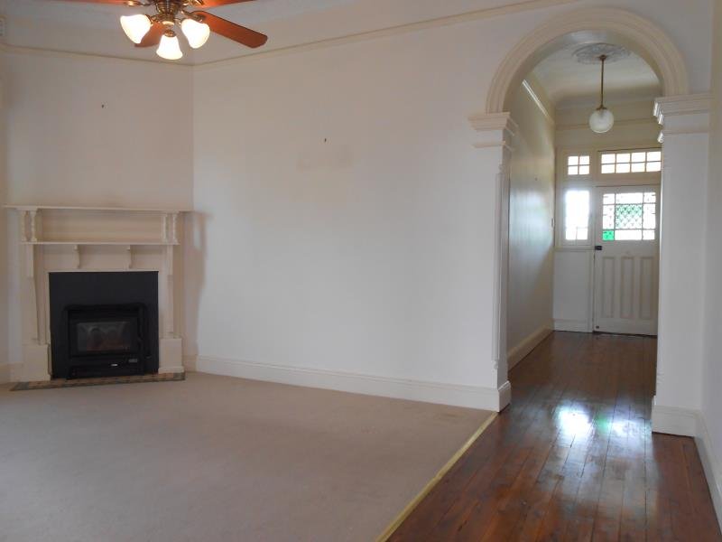 41 Bourke Street TAMWORTH 2