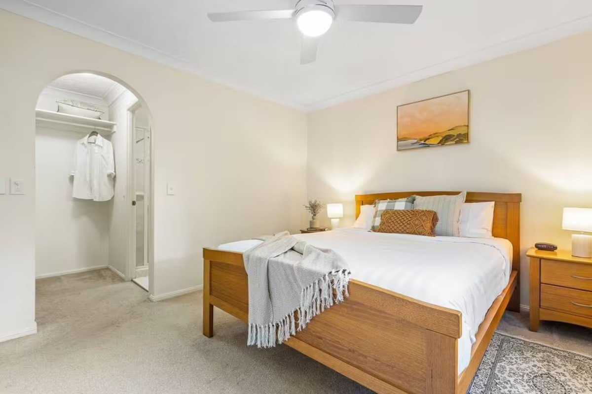 4/1 Burleigh Street BURLEIGH HEADS 9