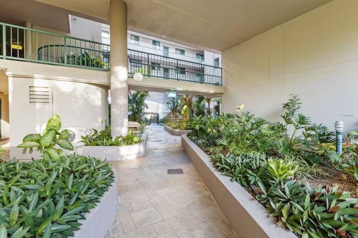 4/1 Burleigh Street BURLEIGH HEADS 14