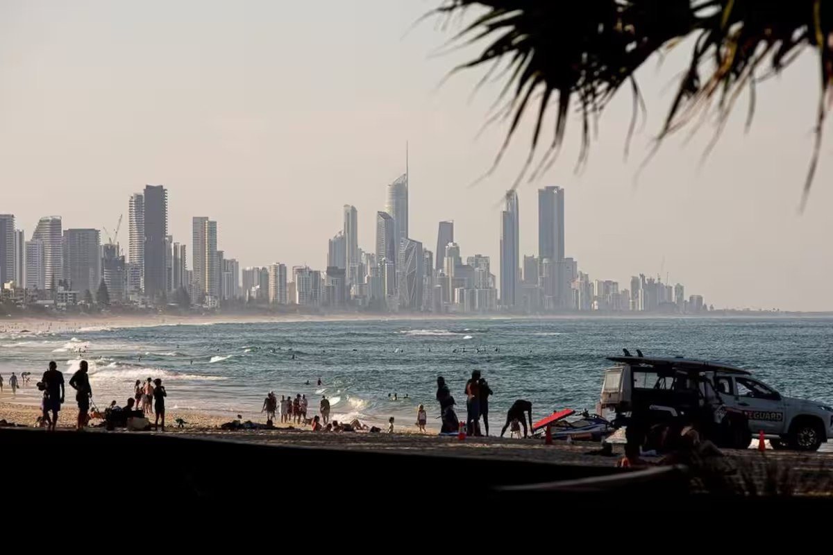 4/1 Burleigh Street BURLEIGH HEADS 19