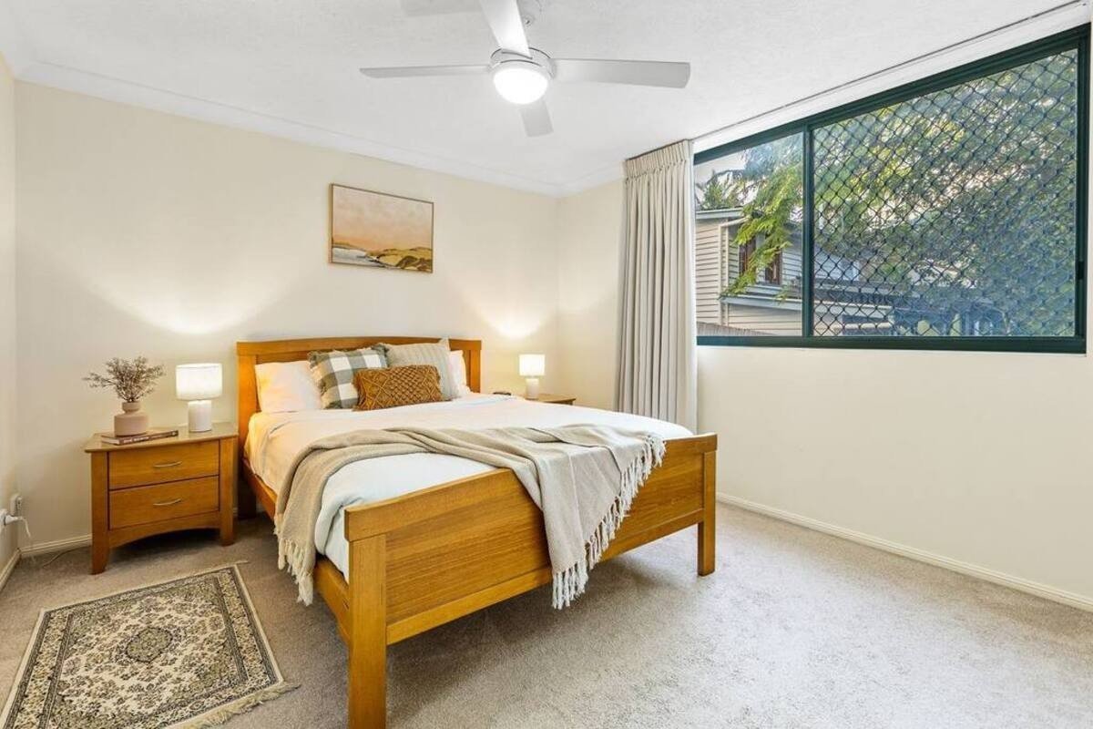 4/1 Burleigh Street BURLEIGH HEADS 6