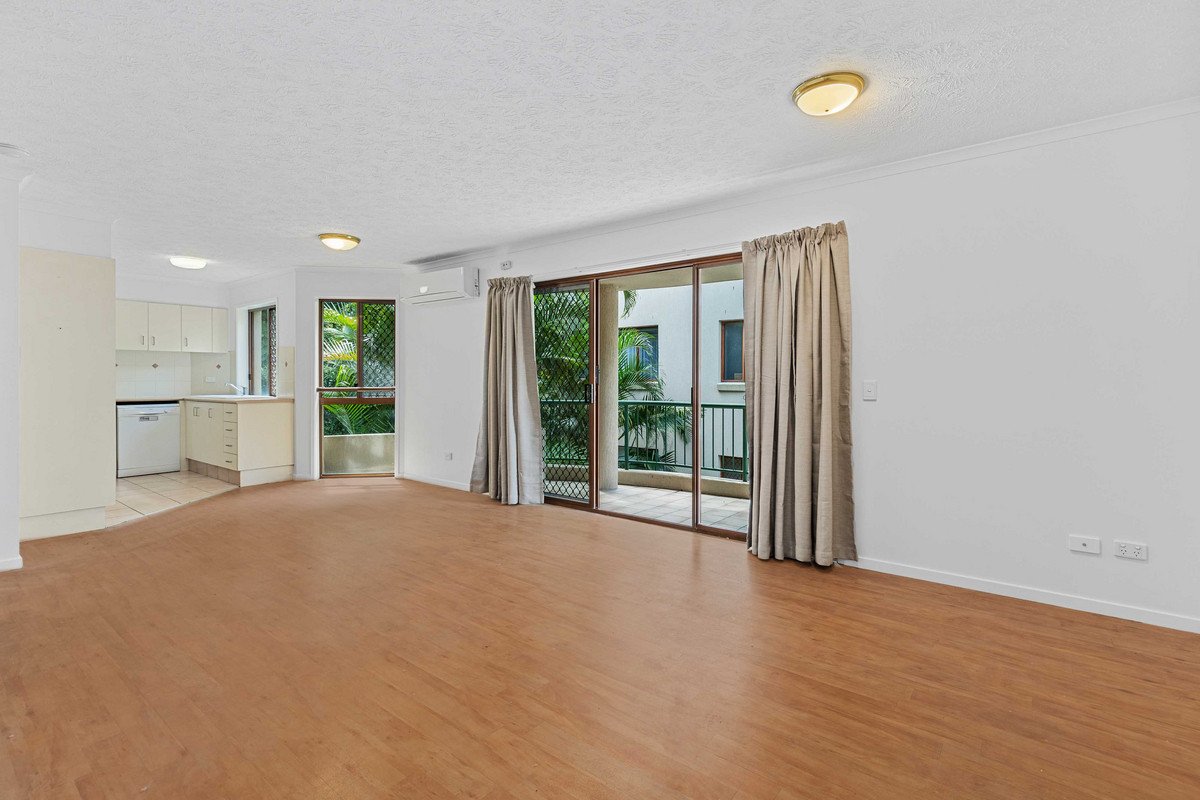 4/1 Burrabee Street BURLEIGH HEADS 3