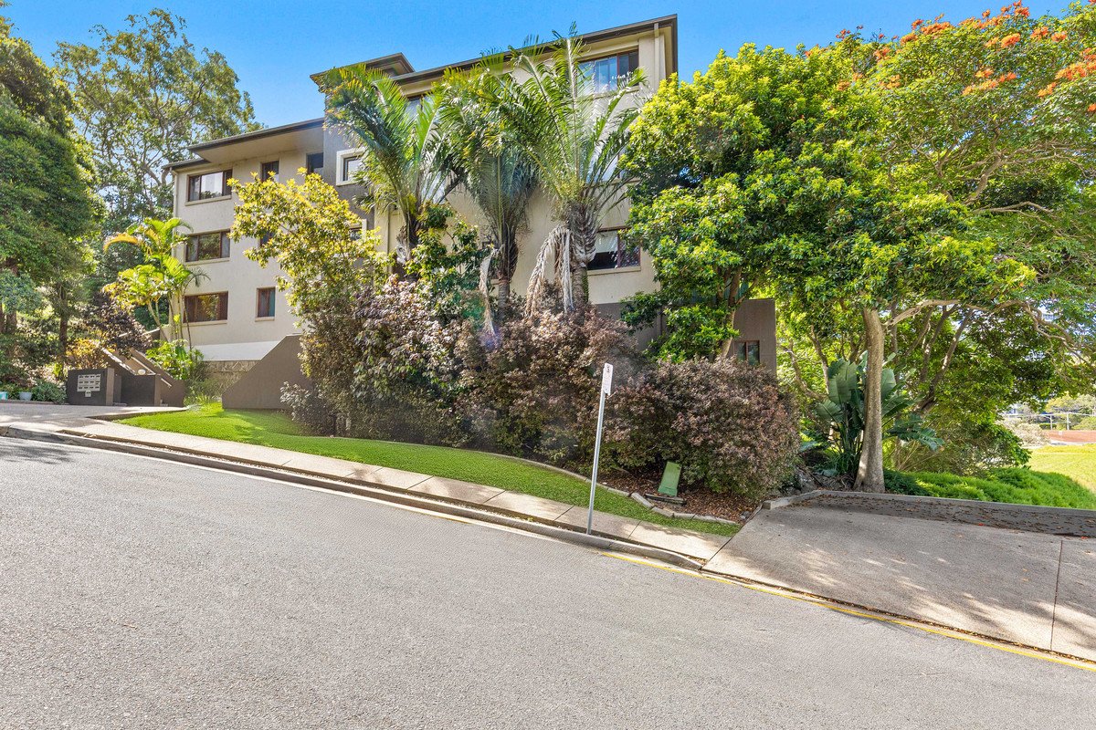 4/1 Burrabee Street BURLEIGH HEADS 12
