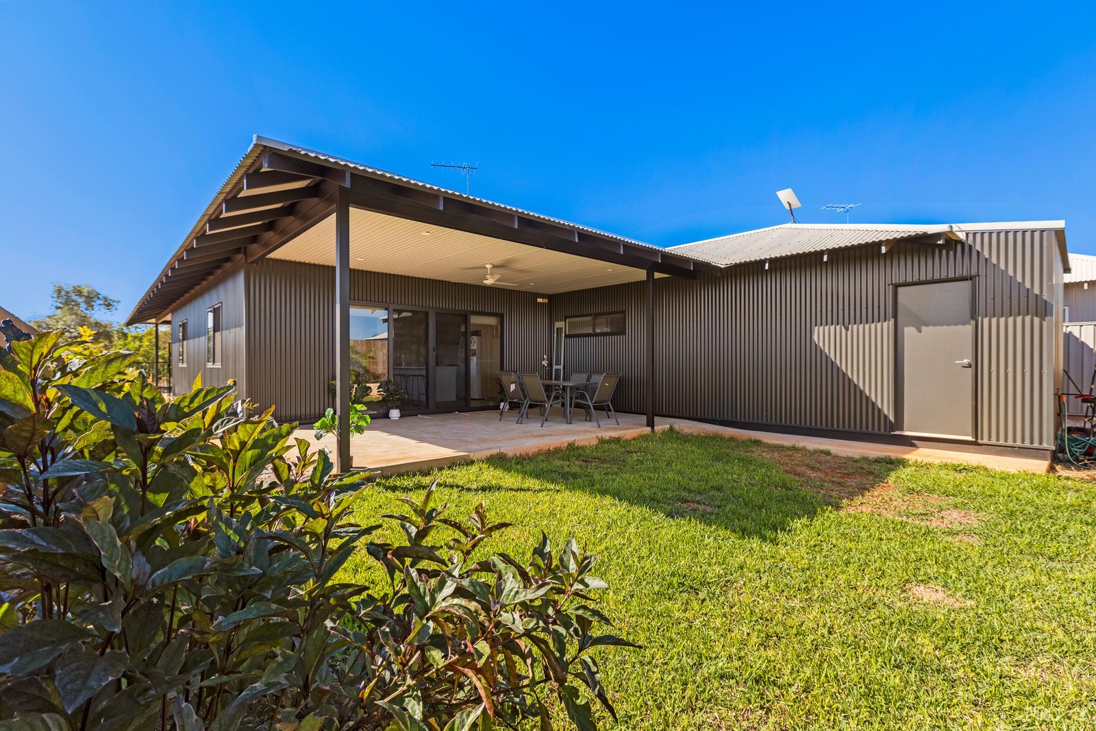 41 Cajuput Crescent DJUGUN 6